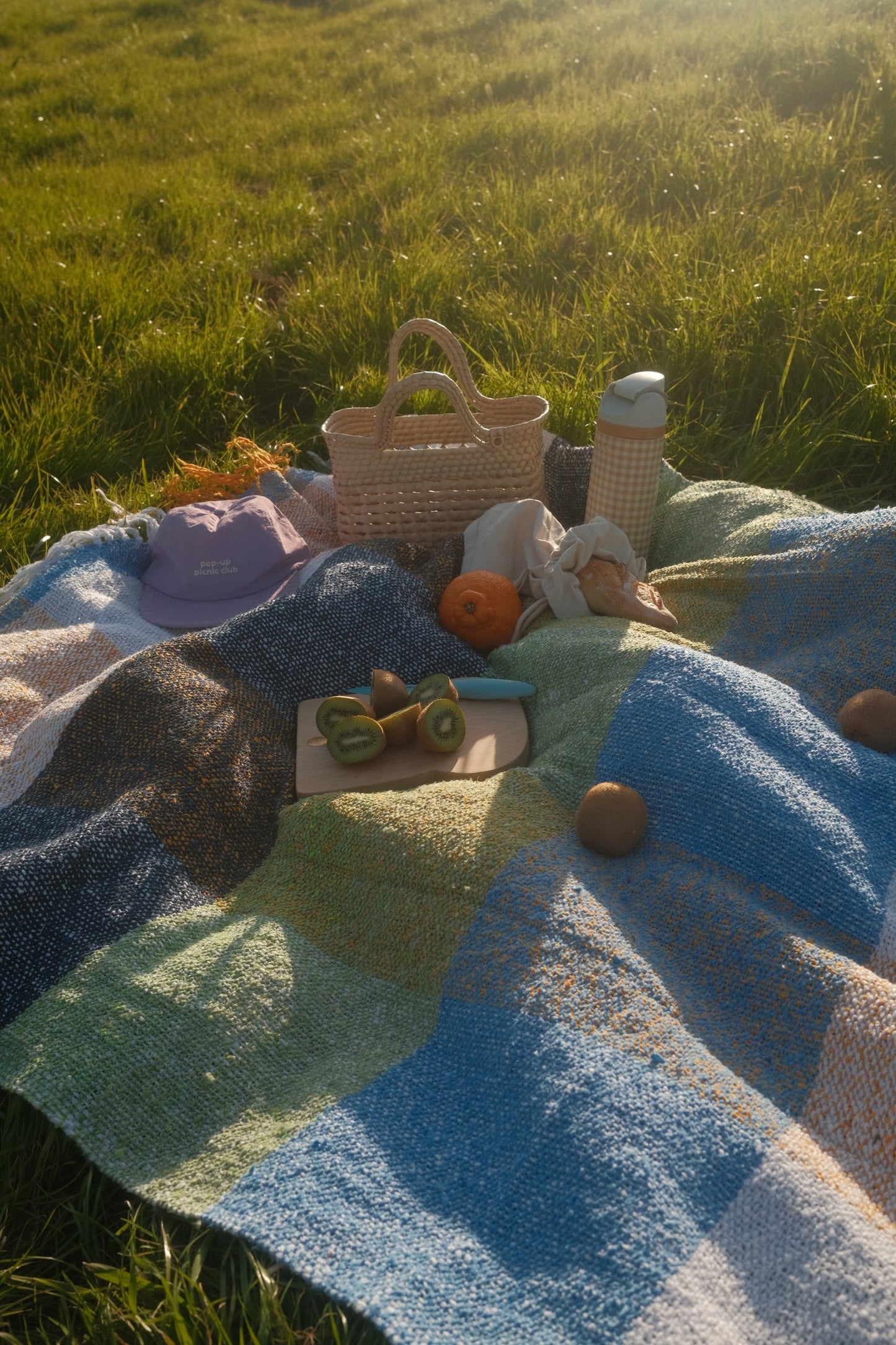 Suave Kiwi - Woven Blanket