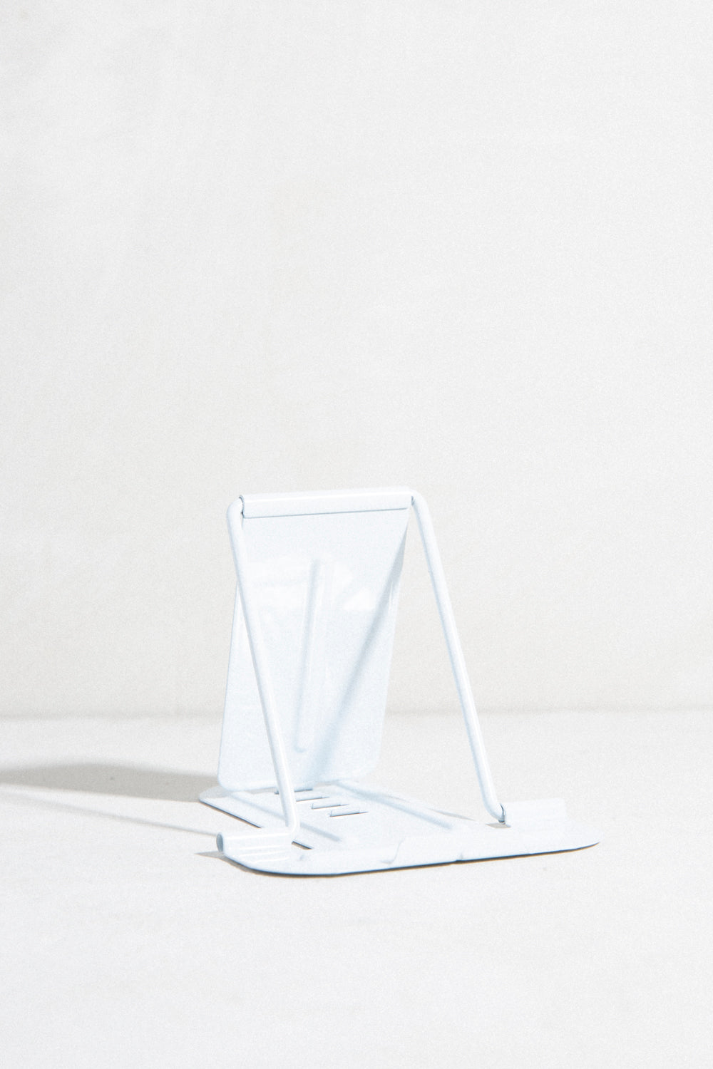 Metal Gadget Stand