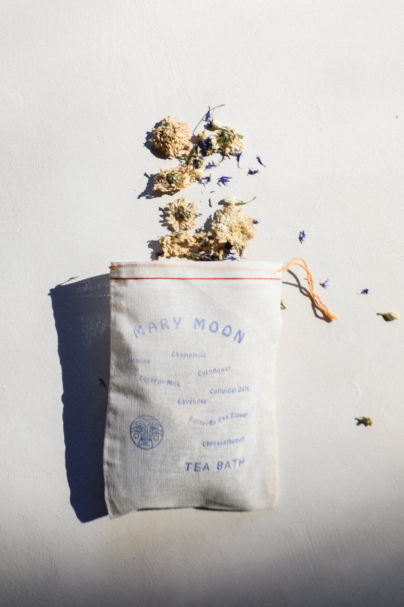 Mary Moon Tea Bath
