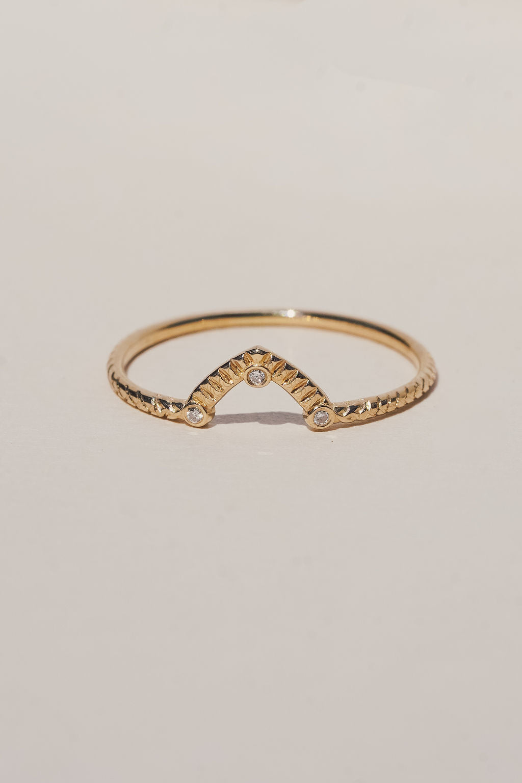 Clashmore Ring / White Diamond + 14K Gold