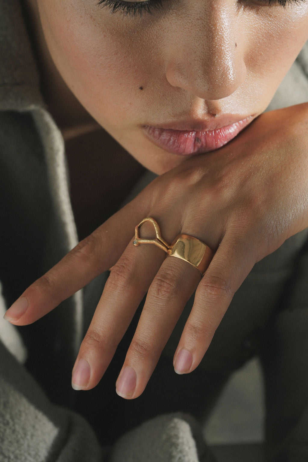 Arc Band - Solid 14K Gold