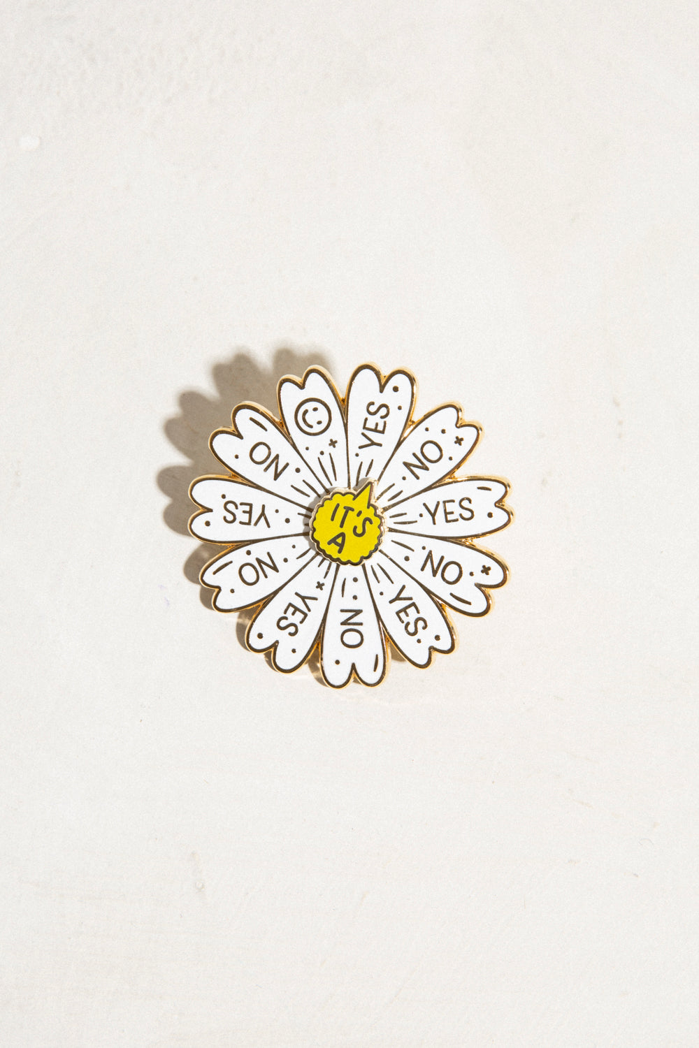 Spinning Daisy Pin