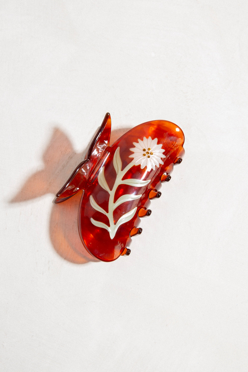 Chamomile Butterfly Claw