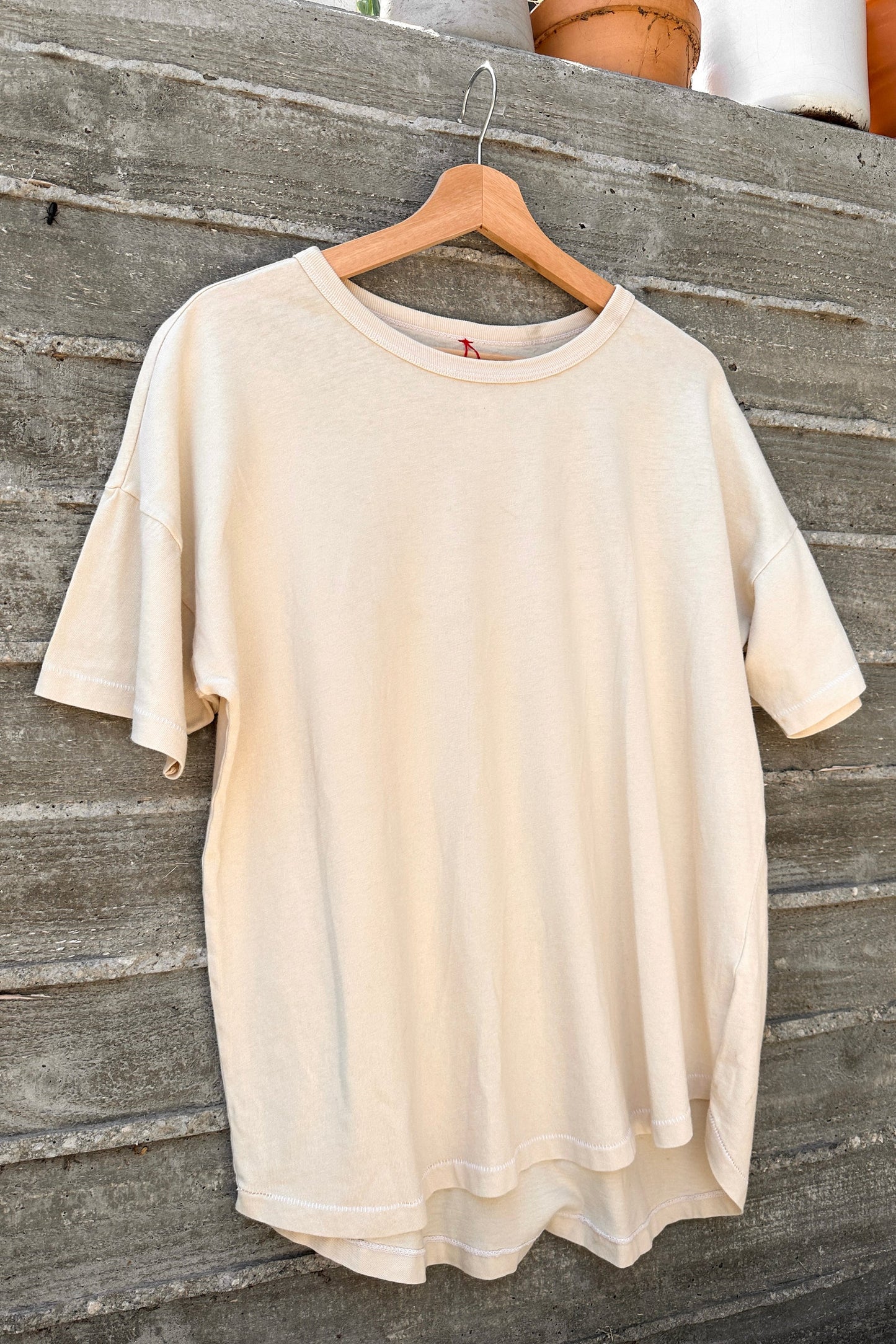 Her Tee