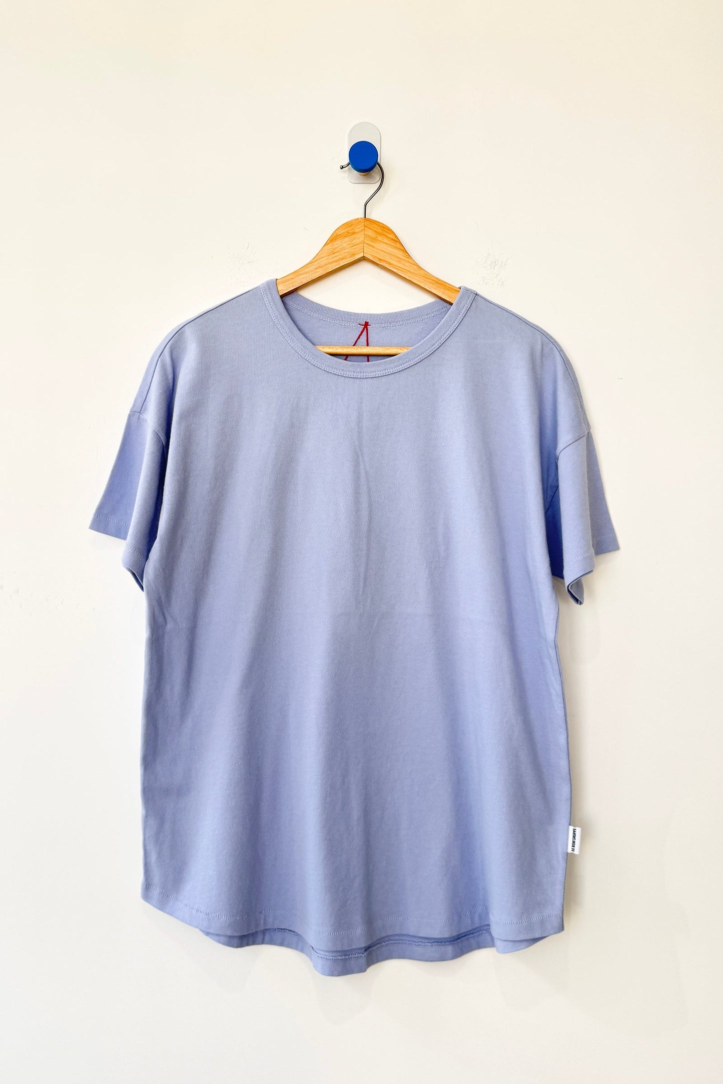 Her Tee