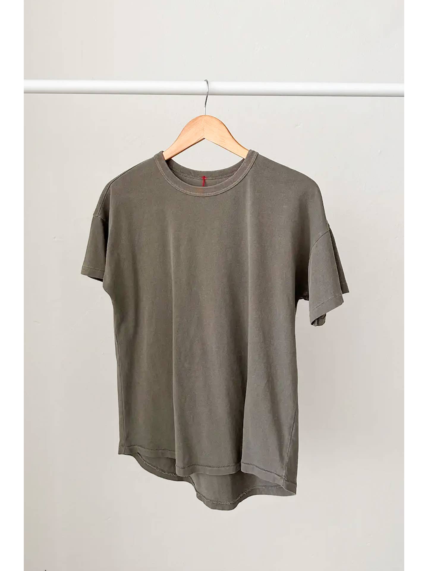 Her Tee