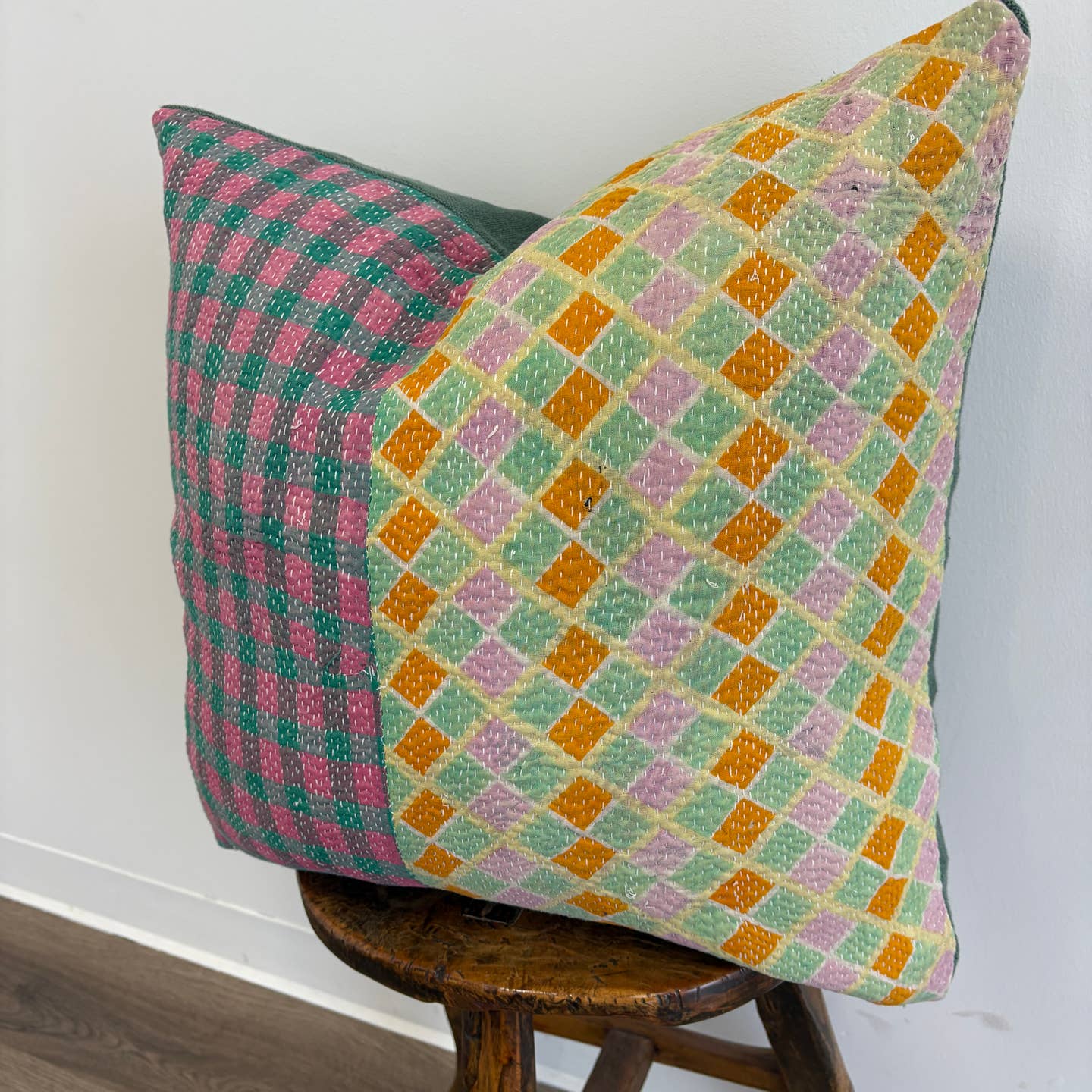 Lee Pillow