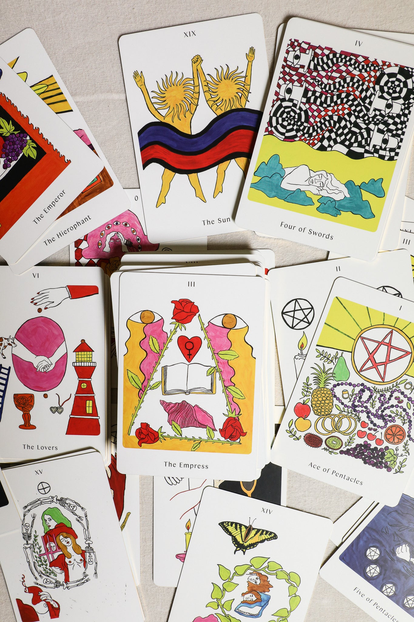 Apparition Tarot Deck