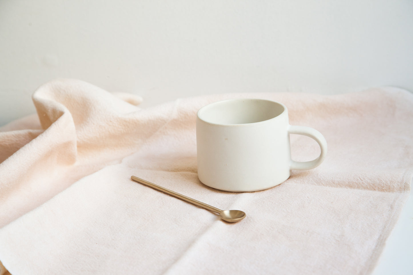 Low Mug / Snow
